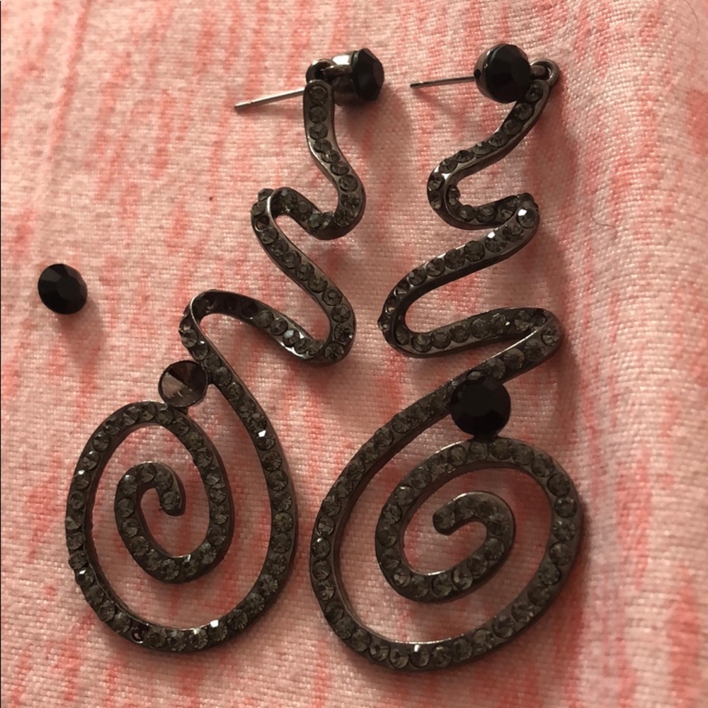 Beautiful black earrings